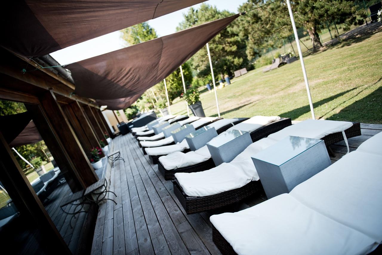 Hotel Domaine De Barive Sainte-Preuve Exterior foto